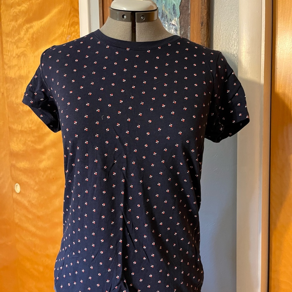 Gap factory favorite t-shirt lot - Picture 4 of 6
